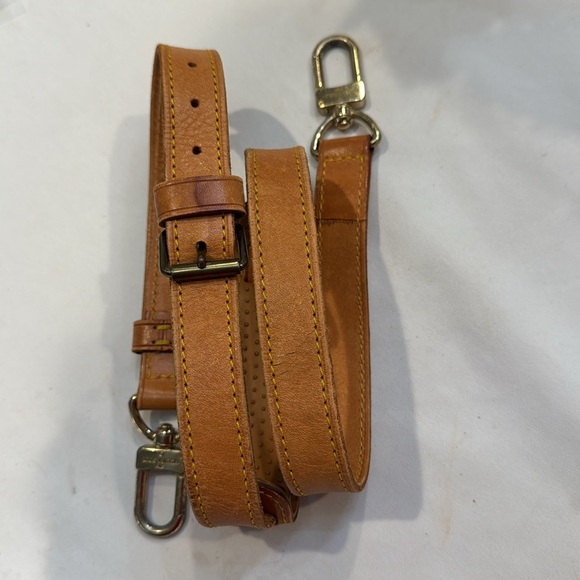 Authentic Louis Vuitton Keepal Bandolier bag strap with rubber shoulder pad - Picture 3 of 13